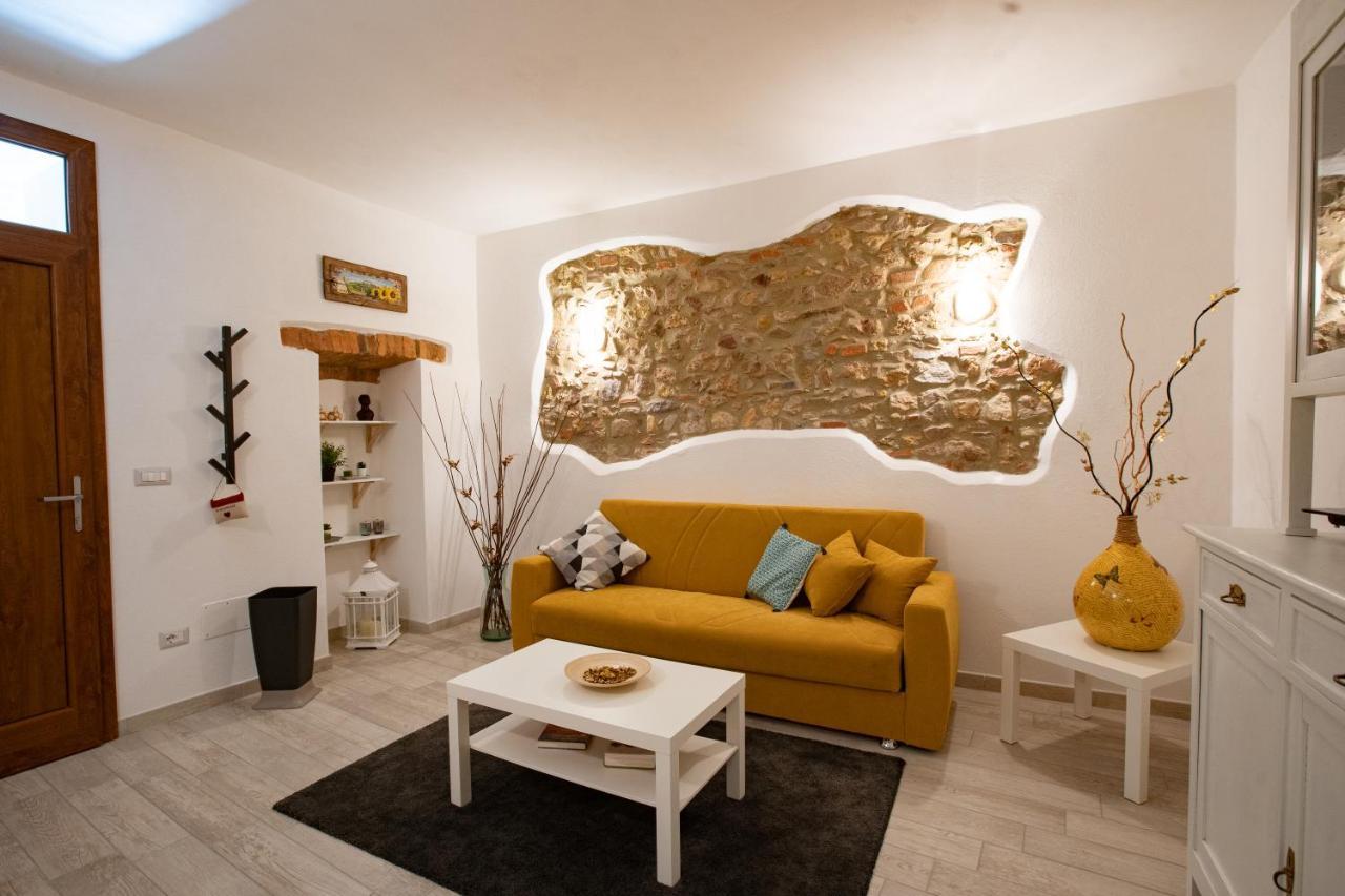 Le Logge Casa Vacanze Montepescali Exterior photo